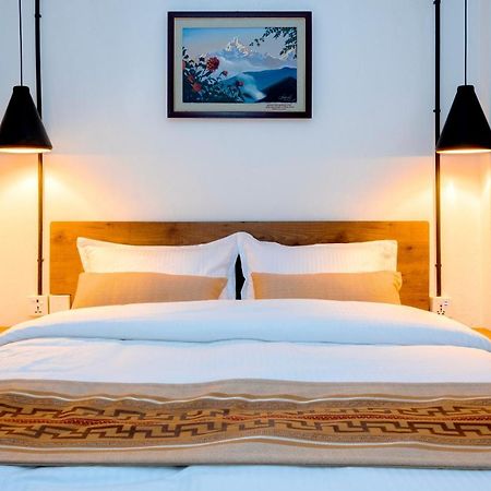 Nexus Inn- The Aparthotel Катманду Екстериор снимка
