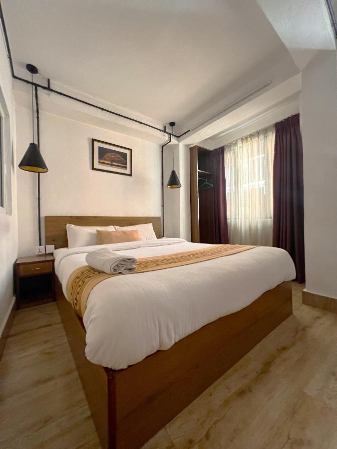Nexus Inn- The Aparthotel Катманду Екстериор снимка