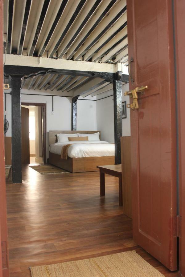 Nexus Inn- The Aparthotel Катманду Екстериор снимка